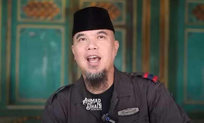 Ahmad Dhani selaku orang tua mengaku heran kenapa Dul Jaelani dan Tissa Biani tidak kunjung menikah.