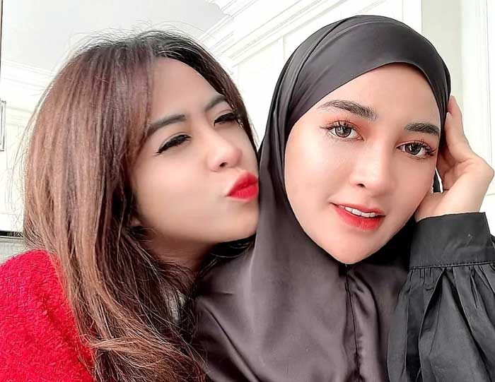 Maharani Kemala dan Shandy Purnamasari pecah kongsi.