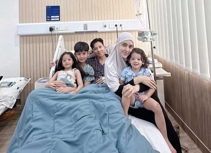 Keluarga Fairuz A. Rafiq dan Sonny Septian.