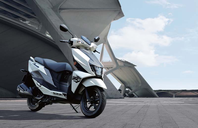 Salah satu produk Suzuki untuk motor matic yakni Avenis 125.