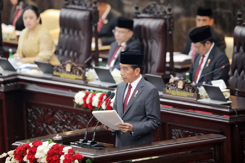 Presiden Joko Widodo menyampaikan pidato keterangan pemerintah atas RUU tentang APBN Tahun Anggaran 2025.
