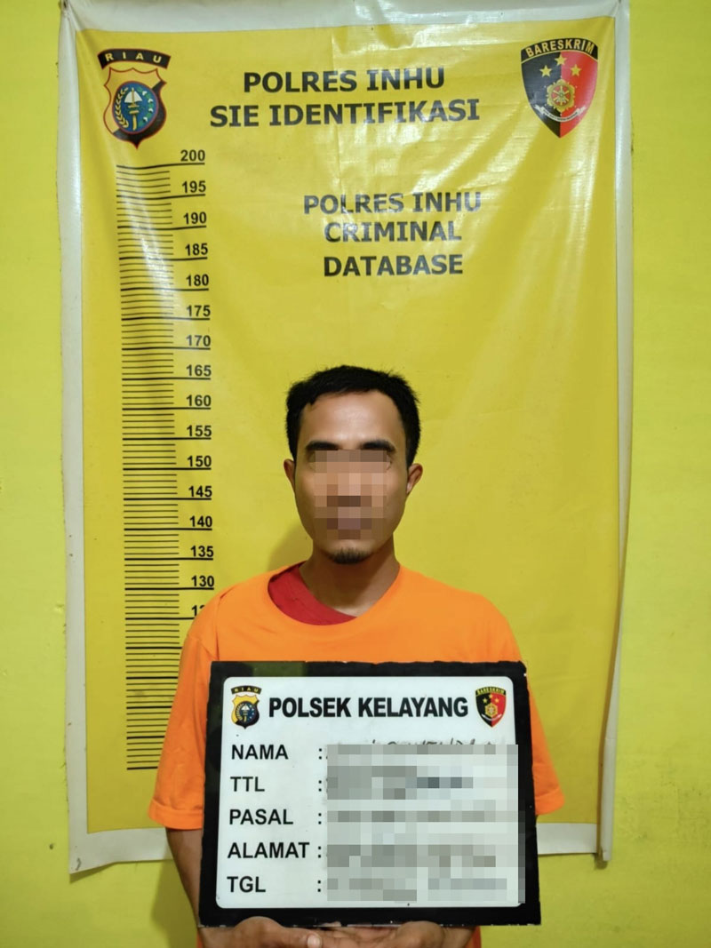 Tersangka sabu saat ditahan di Polsek Kelayang, beberapa hari lalu.