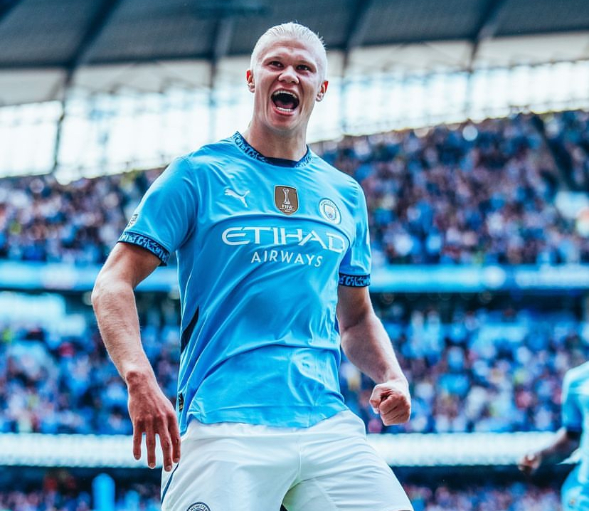 Haaland saat melakukan selebrasi usai mencetak gol.