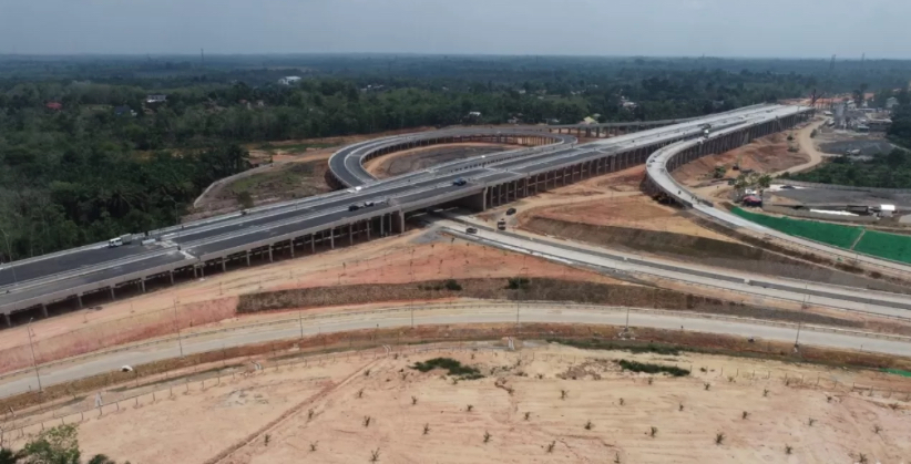 Progres pembangunan jalan tol seksi 3 Bayung Lencir-Tempino.