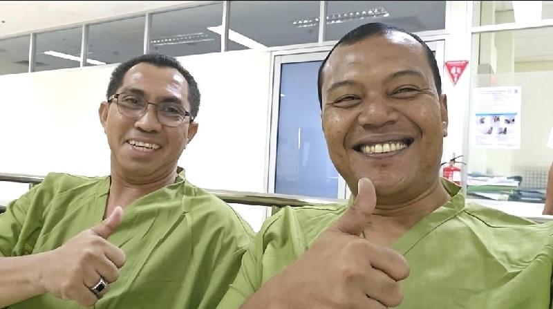 Bapaslon Bupati dan Wabup Rohul Kelmi Amri-Asparaini (Berkelas) mengikuti pemeriksaan kesehatan di RSUD Arifin Achmad Pekanbaru, Sabtu (31/8/2024).