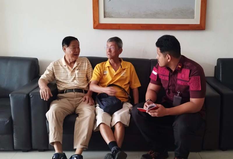 Jajaran Imigrasi Selatpanjang melakukan pemeriksaan kepada salah seorang WNA yang masuk di Kepulauan Meranti, belum lama ini.