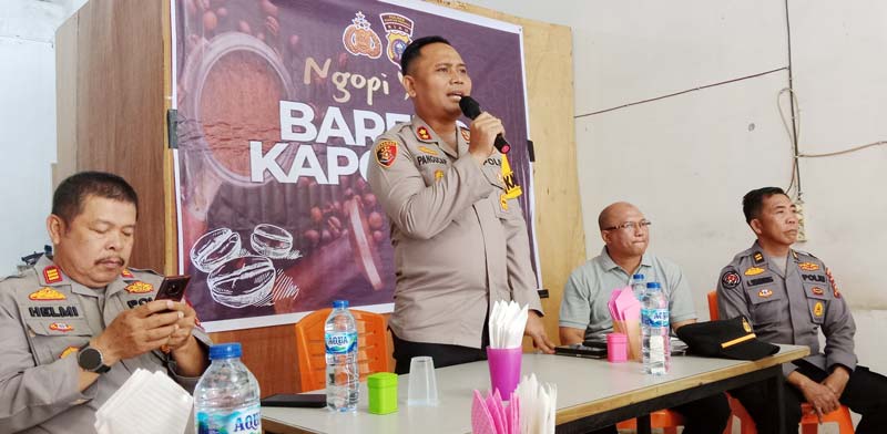 Kapolres Kuansing AKBP Pangucap Priyo Soegito SIK MH memberikan paparan dan mengajak kalangan pers di Kuansing untuk ikut menjaga situs aman dan damai.