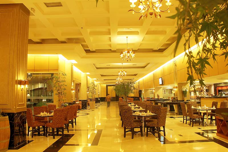 Suasana Restauran Bellagio Grand Jatra Hotel Pekanbaru yang nyaman dan mewah juga memberikan experience menyenangkan bagi para tamu, Rabu (4/9/2024).