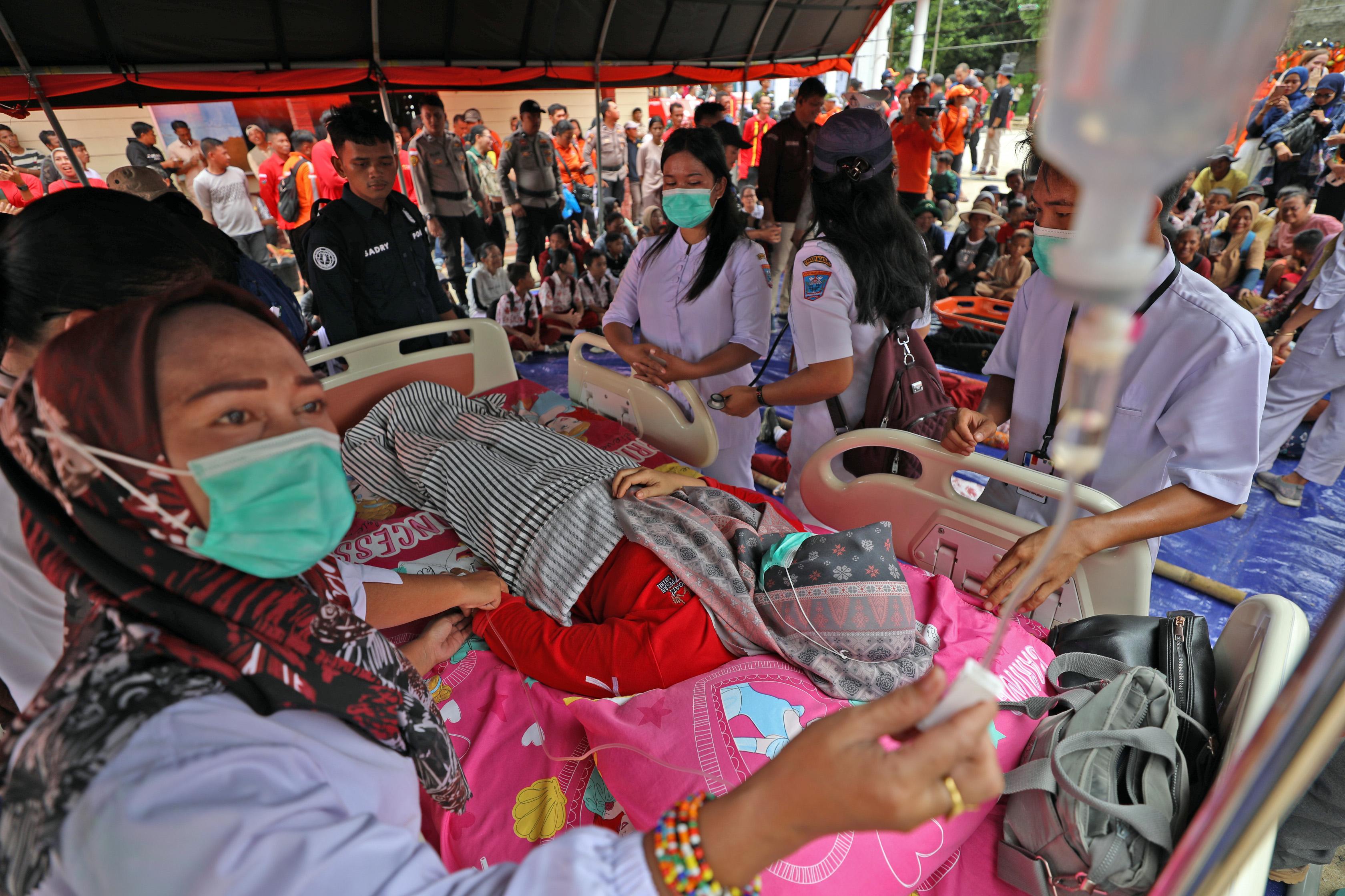 Rangkaian giat simulasi evakuasi mandiri masyarakat dalam menghadapi potensi bencana hindrometeorologi dan gempa megathurst di Kabupaten Kepulauan Mentawai, Sumatera Barat, Kamis (5/9/2024).
