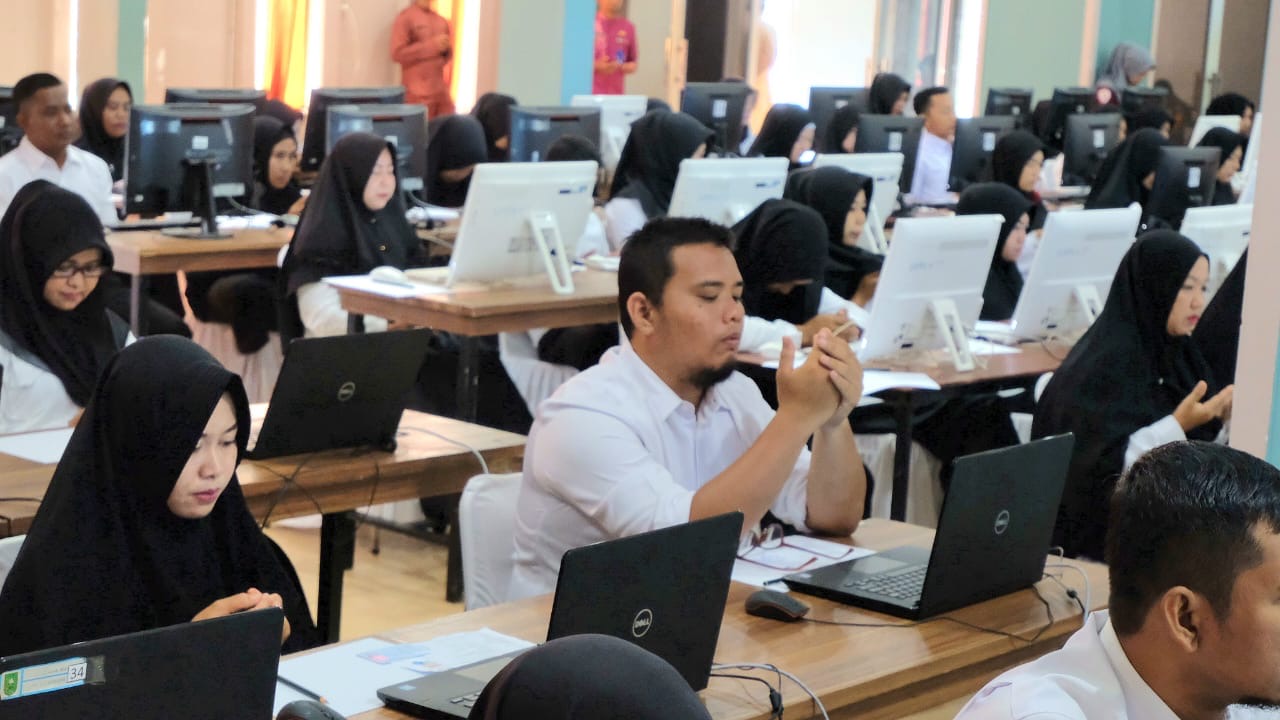 Peserta CPNS asal Mersnti ikut SKD CPNS beberapa tahun lalu.