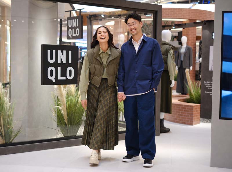 Maudy Ayunda, Brand Advocate Uniqlo di Indo&shy;ne&shy;sia/aktris dan sang suami Jesse Choi, entrepreneur yang tampak serasi dalam balutan koleksi Uniqlo: C Fall/Winter 2024.