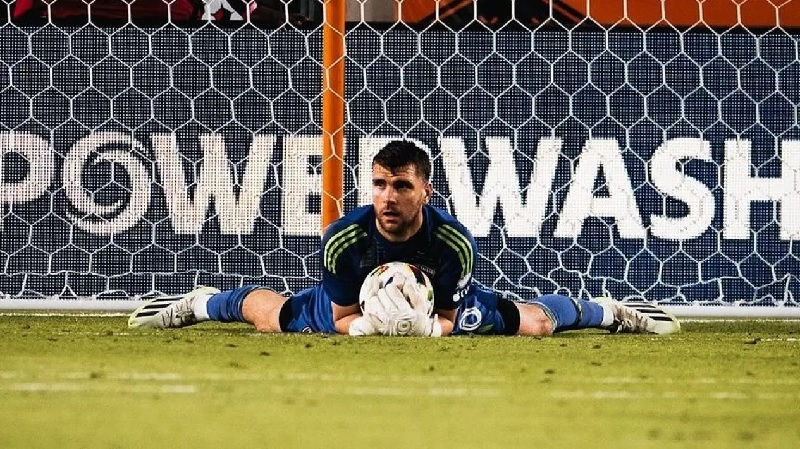 Kiper Timnas Indonesia Maarten Paes dianggap sebagai