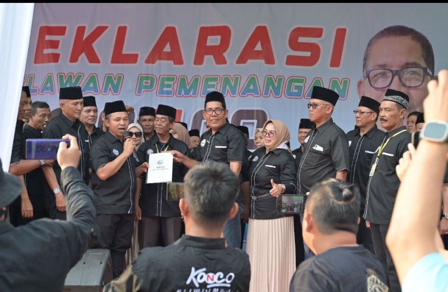 Balon Gubernur Riau Abdul Wahid menghadiri acara deklarasi relawan Konco Abdul Wahid-SF Hariyanto di Pekanbaru. Ahad (8/9/2024).