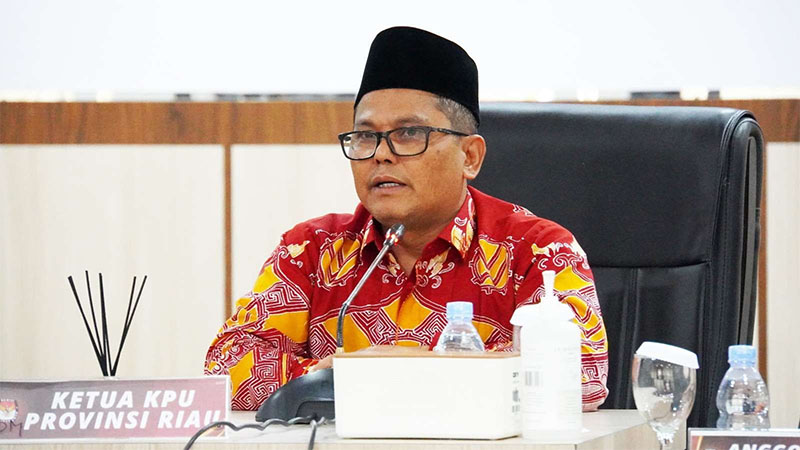 Ketua KPU Riau, Rusidi Rusdan