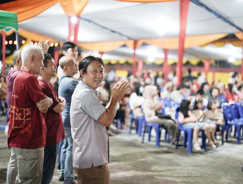 Ratusan warga Tionghoa Duri, menghadiri HUT Ke-21 Kelenteng Shin Wi King Duri,  Selasa (10/9/2024) malam.