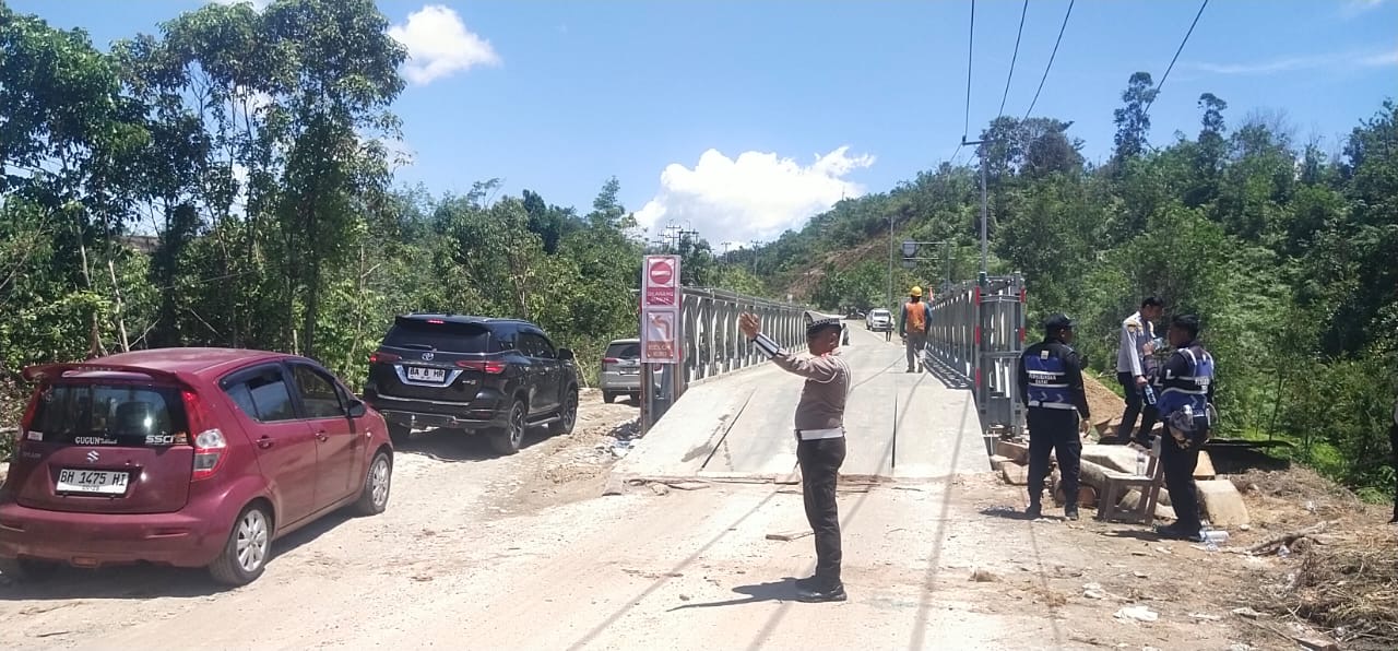 Jalan lintas Riau-Sumbar Km 106 Desa Tanjung Alai, Kecamatan XIII Koto Kampar, Kabupaten Kampar sudah lancar, Jumat (13/9/2024).