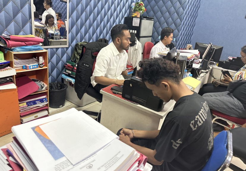 Satreskrim Polresta Barelang menangkap Ah, pelaku rudapksa, warga Piayu, Seibeduk, Selasa (17/9).