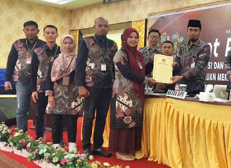 Peserta rapat pleno terbuka penetapan DPT yang dipimpin Ketua KPU Kabupaten Kepulauan Meranti Katmuji di Ballroom Grand Meranti Hotel, Selatpanjang, Jumat (20/9/2024) .