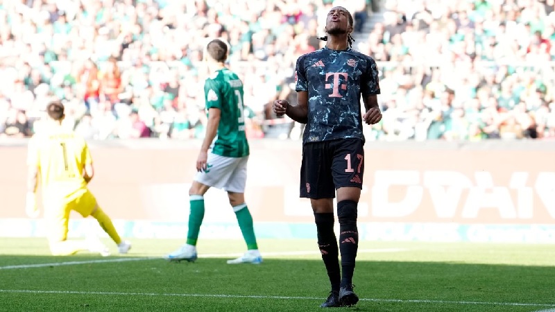 Michael Olise mencetak dua gol dalam kemenangan Bayern Munich 5-0 atas Werder Bremen.