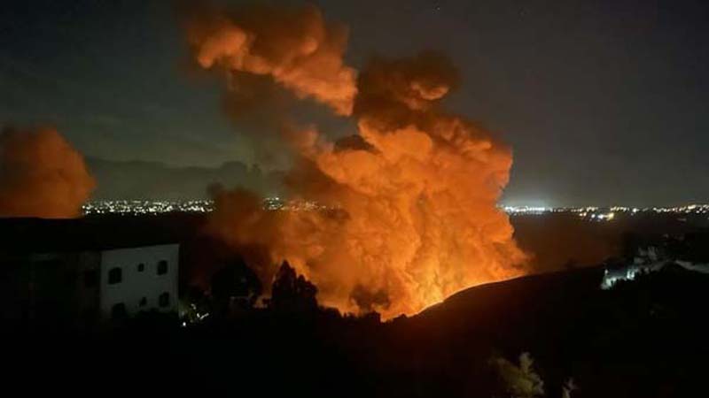 Ratusan rudal Israel menghujani Kota Beirut, Lebanon sehingga menyebabkan kota itu membara, sejak Ahad (22/9/2024).