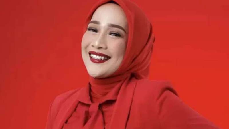 Tia  Rahmania gagal dilantik sebagai Anggota DPR RI periode 2024-2029 dari Dapil Banten I. Musababnya, dia dipecat oleh Partai Demokrasi Indonesia Perjuangan (PDIP).