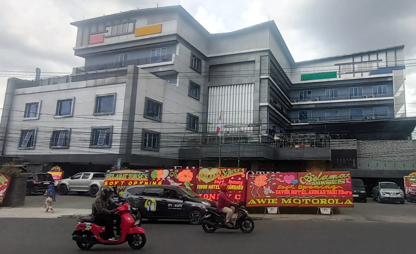 Hotel Favor Ahmad Yani Pekanbaru, Life Hospitality Hotel Group, di Jalan Ahmad Yani, Kota Pekanbaru, mulai buka layanan pada Selasa (1/10/2024).