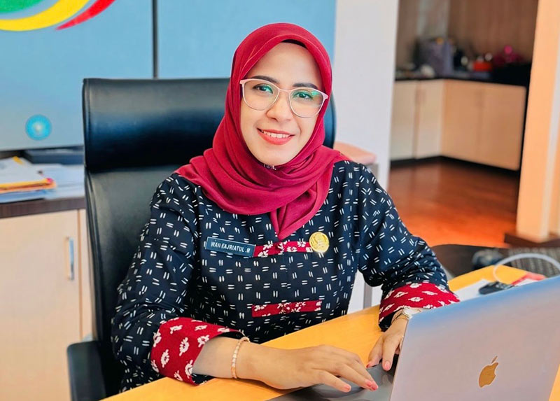 drg Wan Fajriatul Mamnunah SpKG - Direktur RSUD Arifin Achmad