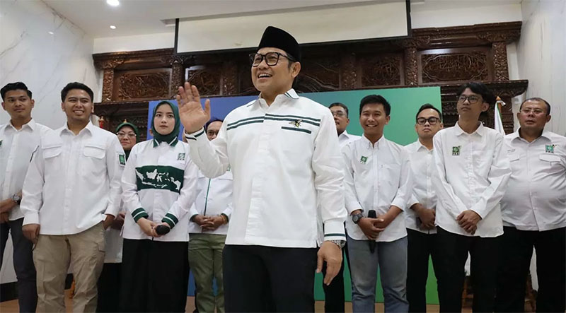 Ketua Umum Partai Kebangkitan Bangsa Muhaimin Iskandar didampingi sejumlah pengurus menyampaikan susunan pengurus baru DPP PKB 2024 - 2029 di Jakarta, Rabu (18/9/2024).