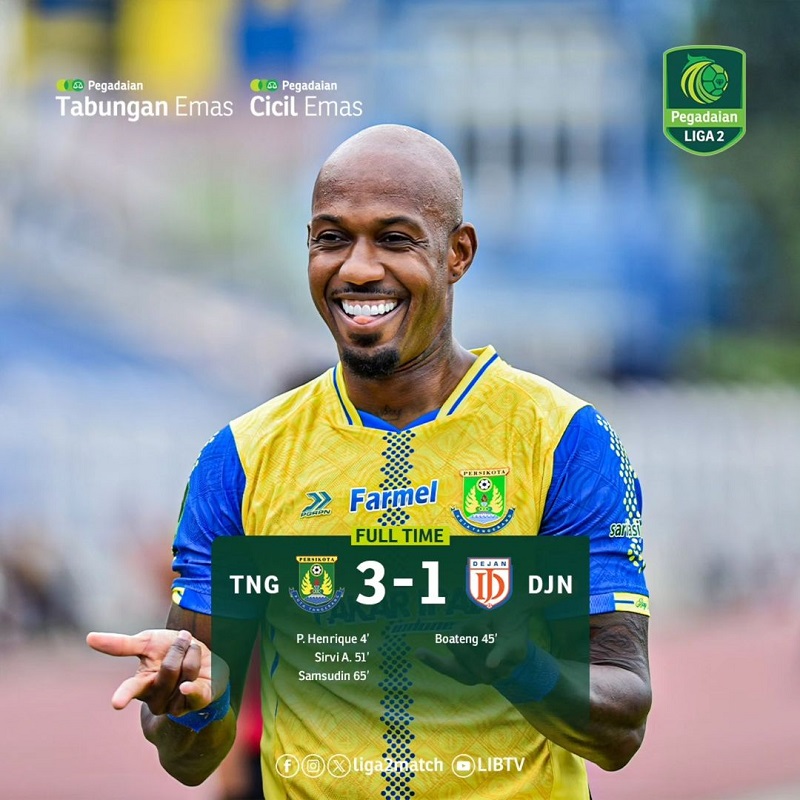 Penyerang Persikota Tangerang Paulo Henrique melakukan selebrasi usai mencetak gol pembuka saat menang 3-1 atas Dejan FC.
