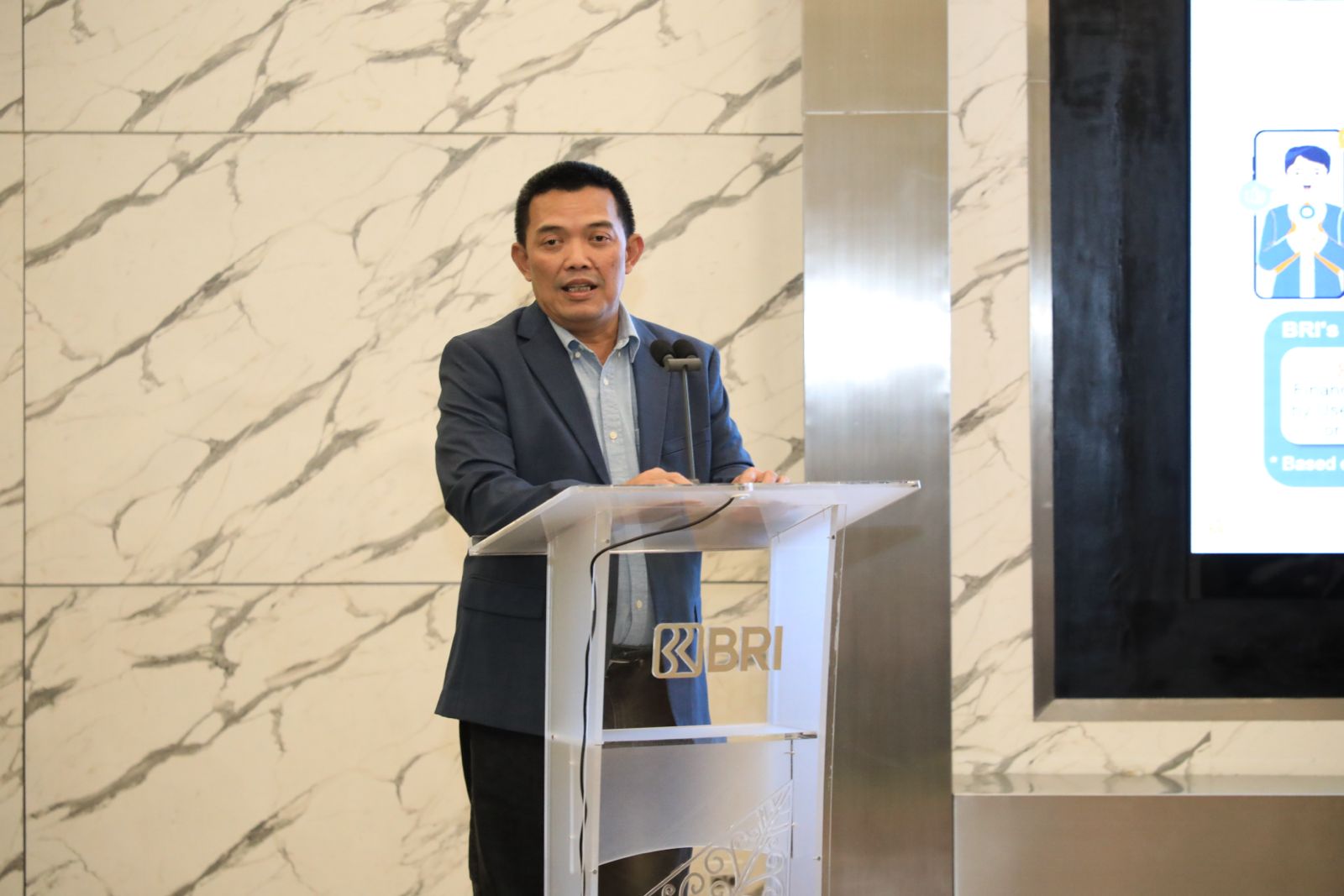 Direktur Human Capital BRI -  Agus Winardono