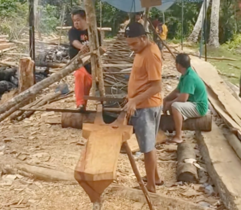 Salah satu jalur di Kecamatan Hulu Kuantan dilayur, baru-baru ini.