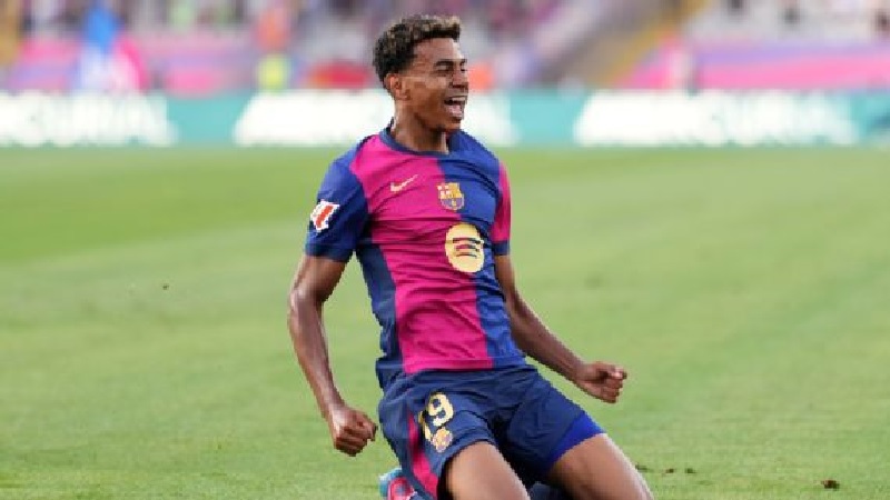 Barcelona telah menolak tawaran 270 juta dolar AS dari sebuah klub untuk wonderkid Lamine Yamal pada musim panas lalu.