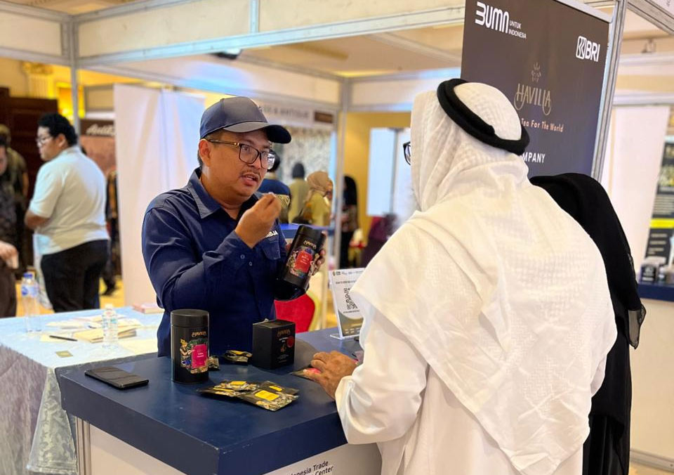 UMKM binaan Brilianpreneur pada Pameran &ldquo;Amazing Indonesia&rdquo; di Hotel Al Mutlaq, Al Madinah Road, Jeddah