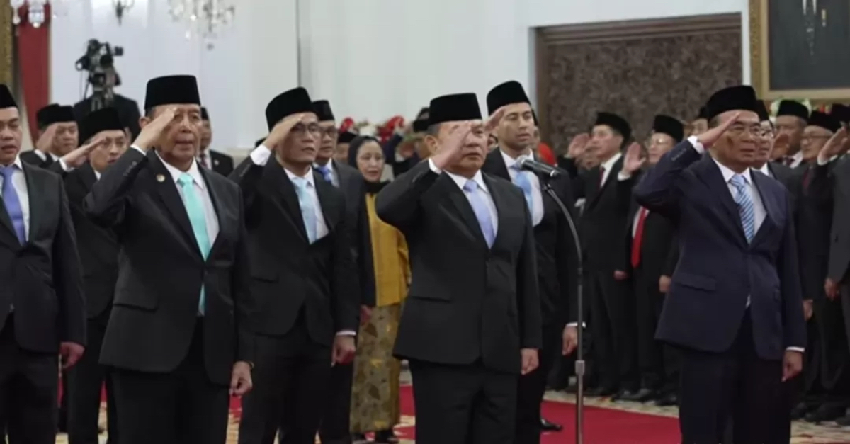 Presiden Prabowo Subianto melantik 7 utusan khusus presiden di Istana Negara, Jakarta, Selasa (22/10/2024).