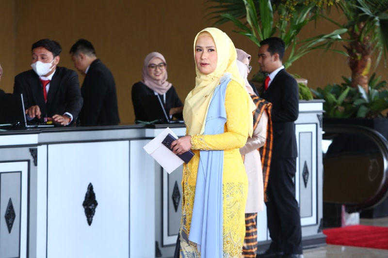 Anggota Komisi X DPR RI, Karmila Sari mendukung penuh rencana pemerintah untuk menerapkan wajib belajar 13 tahun dimulai dari prasekolah.