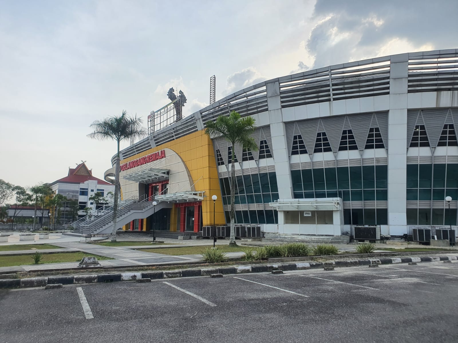 Gelanggang Remaja di Jalan Jenderal Sudirman Pekanbaru.
