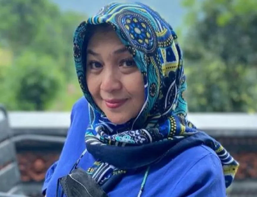 Dina Mariana meninggal dunia.