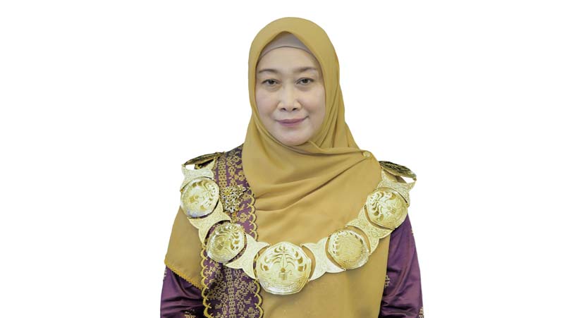 Prof Dr Sri Indarti SE MSi, Rektor Unri