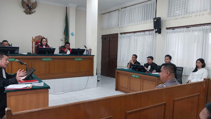 Sidang tabrakan maut dengan terdakwa Marisa Putri digelar di PN Pekanbaru pada Kamis (7/11/2024).