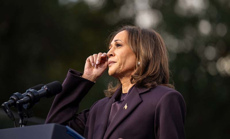 Calon Presiden AS dari Partai Demokrat Kamala Harris memberikan keterangan terkait hasil Pilpres AS di Howard University, Rabu (6/11/2024).