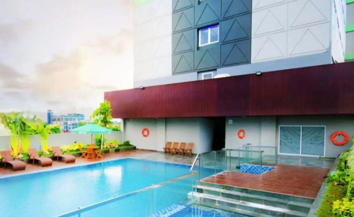 Ayola First Point Pekanbaru  tawarkan promo Koper atau Kejar Promo November selama bulan ini.