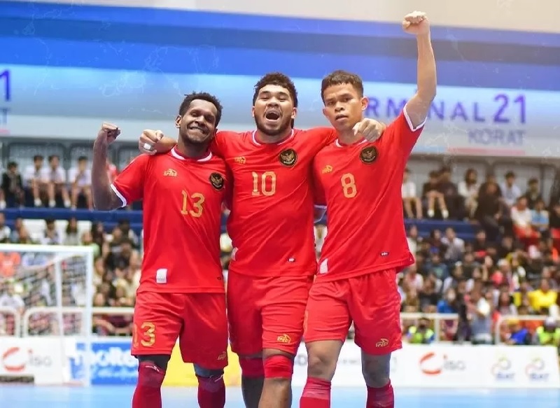 Timnas futsal Indonesia lolos ke partai final ASEAN Futsal Championship 2024 setelah mempermalukan tim tuan rumah Thailand dengan skor 5-1 pada semifinal.
