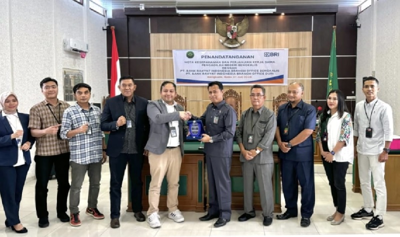 Bank BRI (Persero) Tbk Kantor Cabang Bengkalis dan Pengadilan Negeri Bengkalis menjalin kerja sama dengan  menandatangani nota kesepahaman (MoU) tentang penyediaan jasa layanan perbankan dan hukum.