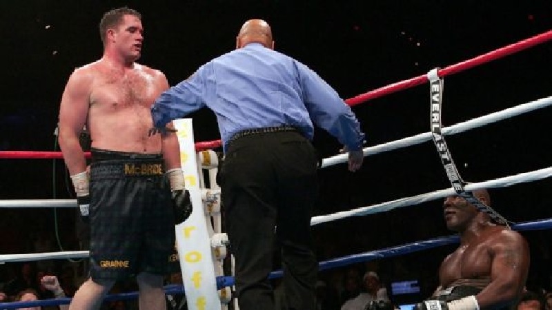 Pertarungan profesional terakhir Mike Tyson adalah kekalahan TKO ronde keenam dari Kevin McBride pada bulan Juni 2005 di MCI Center di Washington, DC.