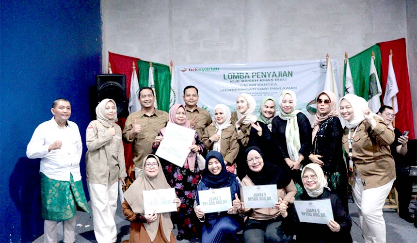 Lomba Penyajian Kue Basah Khas Riau yang diadakan oleh Persatuan Masyarakat Riau Jakarta (PMRJ) di Sport Center Pasar Tebet Barat lantai 3 ini didukung juga oleh Bank Riau Kepri Syariah Cabang Jakarta