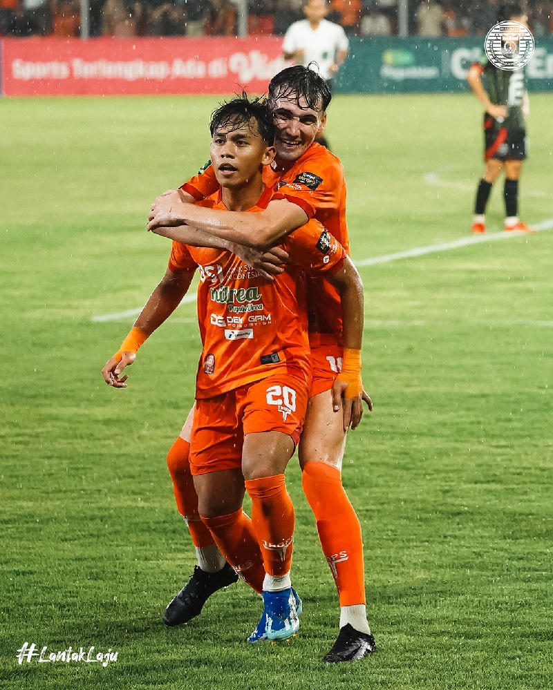 Habil Akbar mencetak gol kemenangan Persiraja saat mengalahkan FC Bekasi City 2-1 di Banda Aceh, Rabu (20/11/2024) malam. Persiraja mengambil alih puncak klasemen Grup 1 Pegadaian Liga 2.