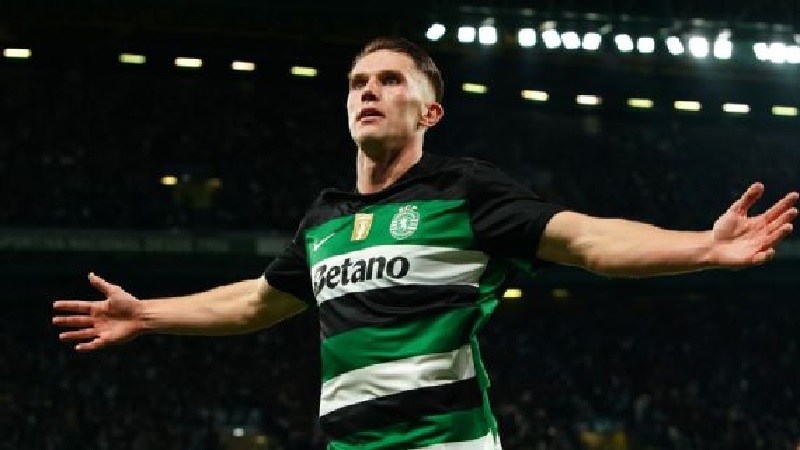 Viktor Gyokeres mencetak tiga gol saat Sporting CP kalahkan Manchester City 4-1 di Liga Champions. Penyerang Swdia ini jadi bidikan Arsenal di bursa musim panas.