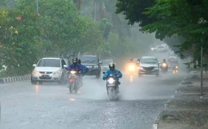 Ilustrasi. BMKG Pekanbaru mengeluarkan informasi hujan sudah mulai mengguyur sejumlah wilayah di Provinsi Riau hingga dini hari nanti