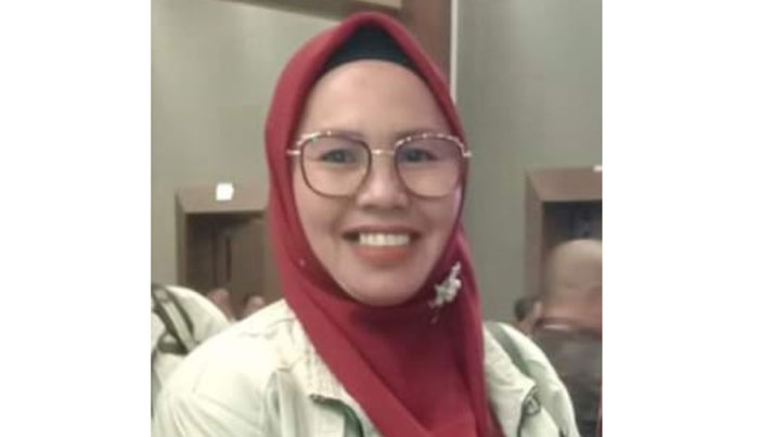 Anggota KPU Kuansing, Yeni Gusneli