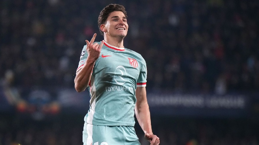 Penyerang asal Argentina Julian Alvarez merayakan golnya ke gawang Sparta Praha saat Atletico Madrid menang 6-0 di Liga Champions, Rabu (27/11/2024) dini hari WIB.